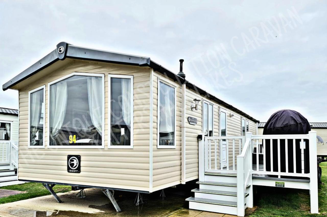 Tattershall Luxury Hot Tub Caravan Exterior photo