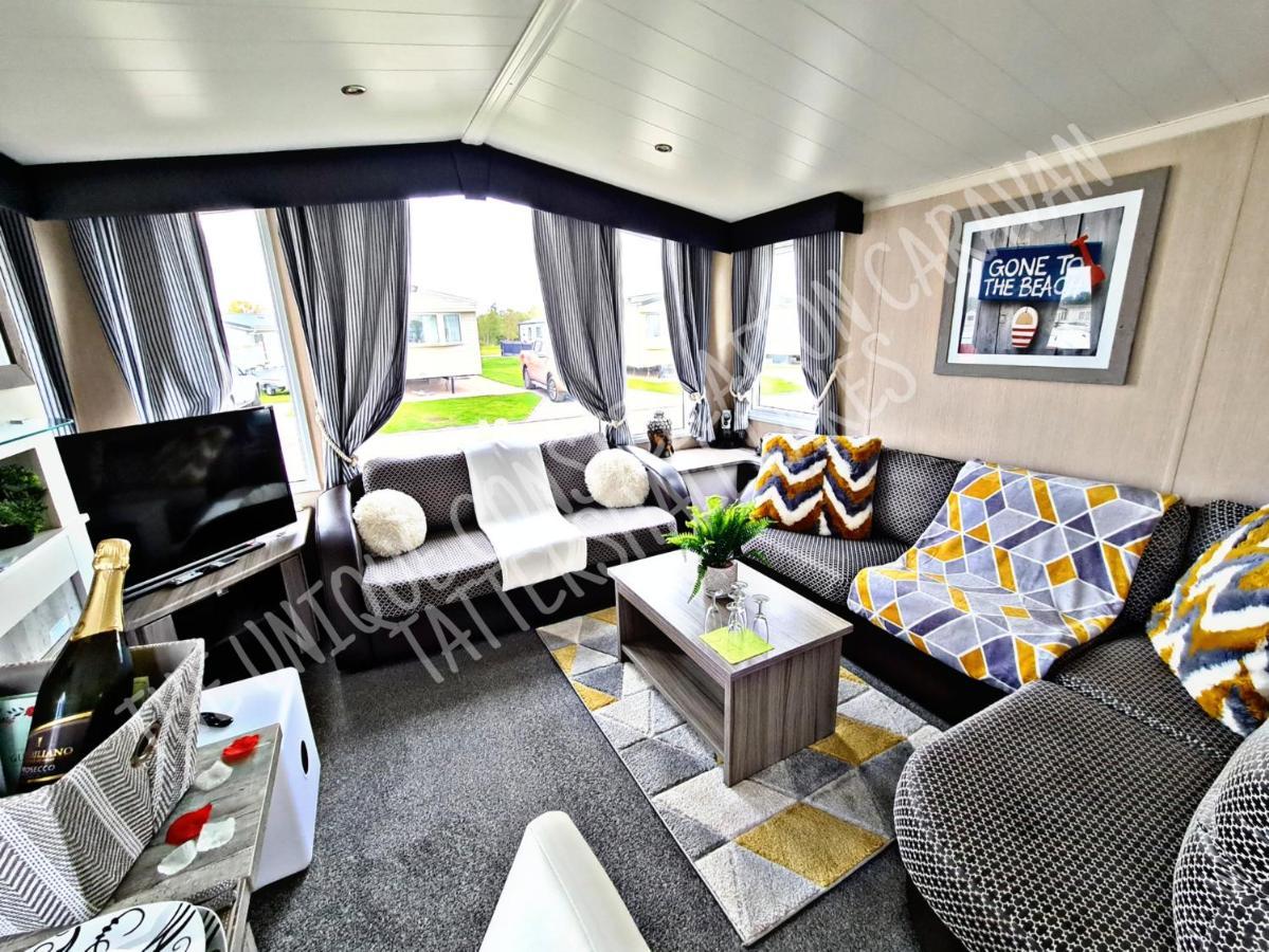 Tattershall Luxury Hot Tub Caravan Exterior photo