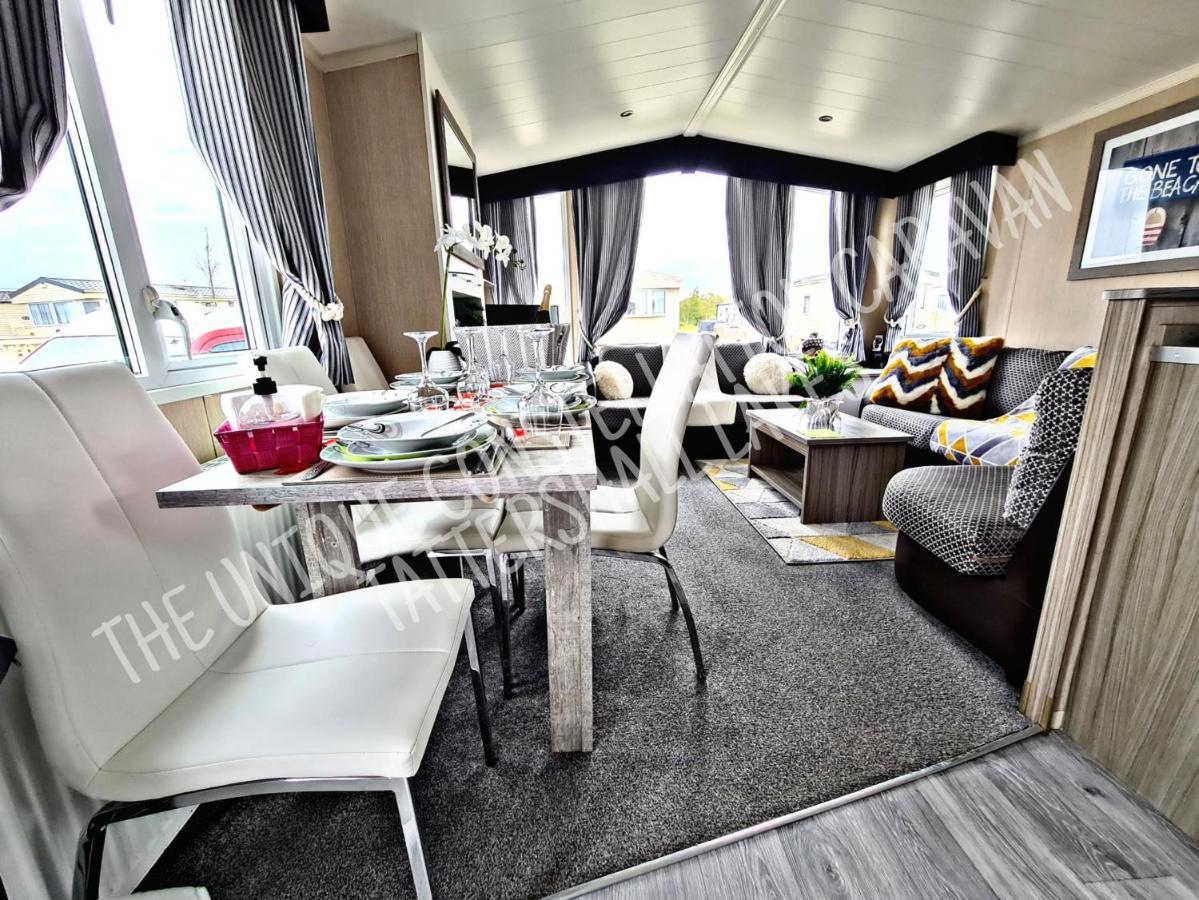 Tattershall Luxury Hot Tub Caravan Exterior photo